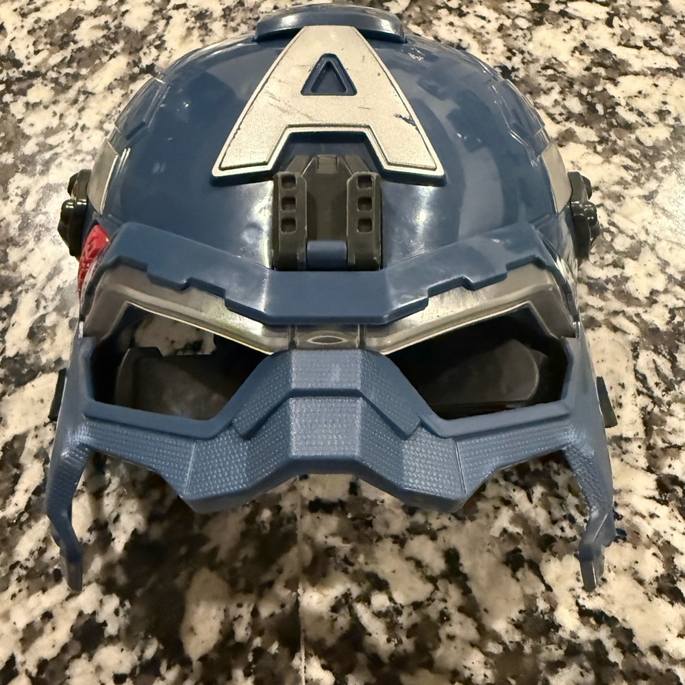 Captain America Marvel 2013 Light Up Mask Avengers Rogers Hasbro